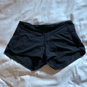 LULULEMON SPEED UP SHORTS
